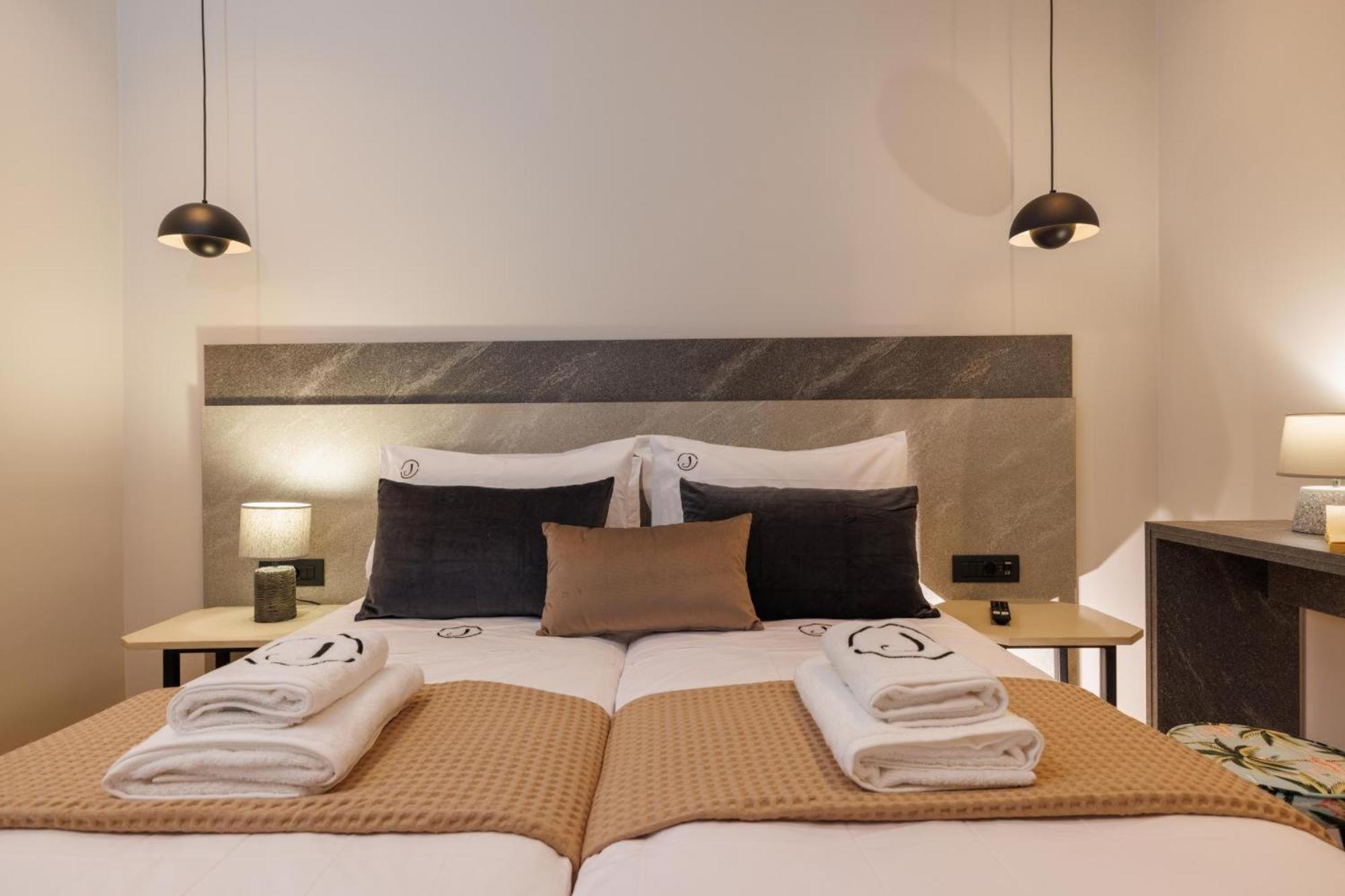 Jolly Suites Heraklion  ภายนอก รูปภาพ